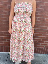 Load image into Gallery viewer, Z Supply Cornelia Ami Floral Maxi
