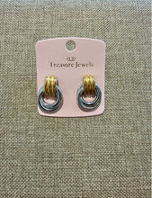 Load image into Gallery viewer, Vintage Mix Medals Earring
