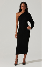 Load image into Gallery viewer, ASTR Finola Sweater Dress
