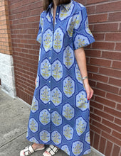 Load image into Gallery viewer, Livro Dusty Trellis Gibbons Dress
