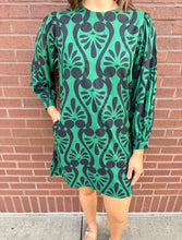 Load image into Gallery viewer, Compania Paisley Shift Dress
