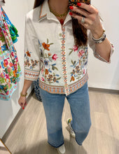 Load image into Gallery viewer, John Mark Boarder Floral Blouse
