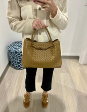 Load image into Gallery viewer, Becca Woven Bag
