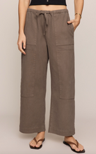 Load image into Gallery viewer, Z Supply Kit Twill Carpenter Pant
