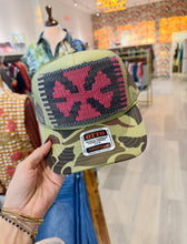 Load image into Gallery viewer, Orijinal Neutral Kilim Trucker Hat
