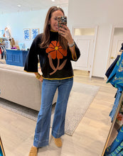Load image into Gallery viewer, Ivy Jane Bold Flower Sweater
