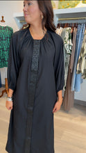 Load image into Gallery viewer, Mary George Blk Hampton Dress
