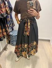 Load image into Gallery viewer, Zenara Elevated Floral Maxi Skirt
