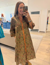 Load image into Gallery viewer, On Repeat Dress
