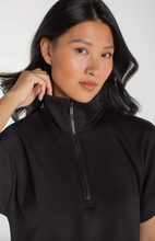 Load image into Gallery viewer, Liverpool Blk Half Zip Popover Top
