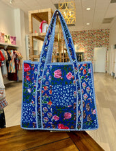 Load image into Gallery viewer, Quilted Large Tote Bag
