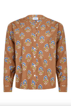Load image into Gallery viewer, Livro Maple Sprigs Bradley Shirt
