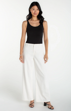 Load image into Gallery viewer, Liverpool Weekender Wide Leg 30" inseam
