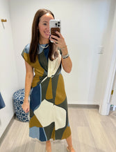 Load image into Gallery viewer, Maggy London Geo Abstract Dress
