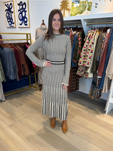 Load image into Gallery viewer, Moon River Long Sleeve Pleated Midi Dress
