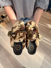Load image into Gallery viewer, Solei Sea Camo Aspen Fur Clug
