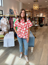 Load image into Gallery viewer, Ivy Jane Tucked Swing Shirt
