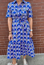 Load image into Gallery viewer, Ro&#39;s Garden Giuliana Carmel Dress
