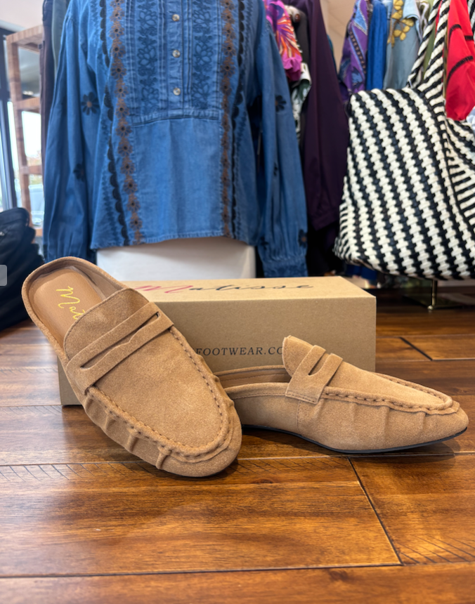 Matisse Porta Suede Flat