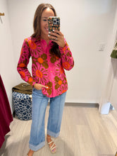 Load image into Gallery viewer, Ivy Jane Mod Daisy Camp Shirt
