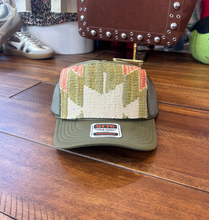 Load image into Gallery viewer, Orijinal Olive Fall Trucker Hat

