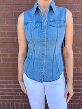 Load image into Gallery viewer, Liverpool Desert Sky Sleeveless Slim Shirt
