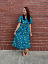 Load image into Gallery viewer, Holly Shae Dotted Grasscloth Bria
