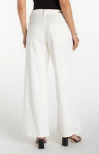 Load image into Gallery viewer, Liverpool Weekender Wide Leg 30" inseam
