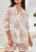 Load image into Gallery viewer, Tribal Embroidered 3/4 Sleeve Blouse
