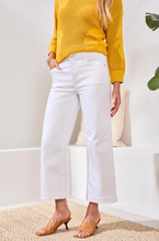 Load image into Gallery viewer, Tribal Audrey Hugging Wide Crop Jean

