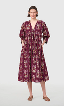 Load image into Gallery viewer, Livro Bramble Motifs Ingrid Dress
