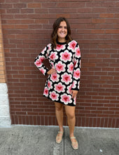 Load image into Gallery viewer, Compania Heart Sweater Dress
