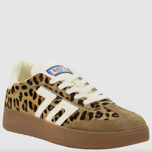 Load image into Gallery viewer, Back 70 Leopard Boston Sneaker

