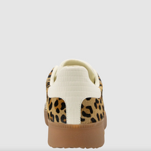 Load image into Gallery viewer, Back 70 Leopard Boston Sneaker
