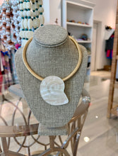 Load image into Gallery viewer, Nautical Pendant Shell Necklace
