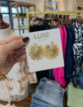 Load image into Gallery viewer, Luxe Luna Sunburst

