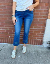 Load image into Gallery viewer, Tribal Audrey Straight Crop Embroidered Jean
