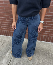 Load image into Gallery viewer, Charlie B Jacquard Wide Leg Flower Pant
