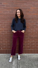Load image into Gallery viewer, True Luxe Front Seam Twill Crop Pant
