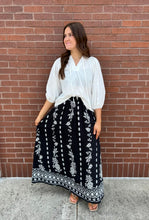 Load image into Gallery viewer, Waterfront Blouse
