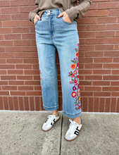 Load image into Gallery viewer, True Luxe Embroidered Wide Leg Crop Jean
