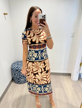 Load image into Gallery viewer, Maggy London Tile Print Dress
