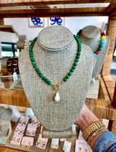 Load image into Gallery viewer, Gemelli Sandy Necklace
