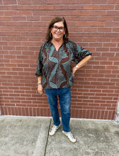 Load image into Gallery viewer, Tatum Leaf Print Top

