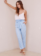 Load image into Gallery viewer, Bella Dahl High Waisted Seamed Pant
