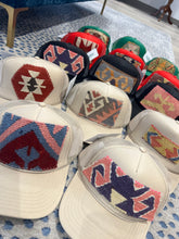 Load image into Gallery viewer, Orijinal Trucker Hat

